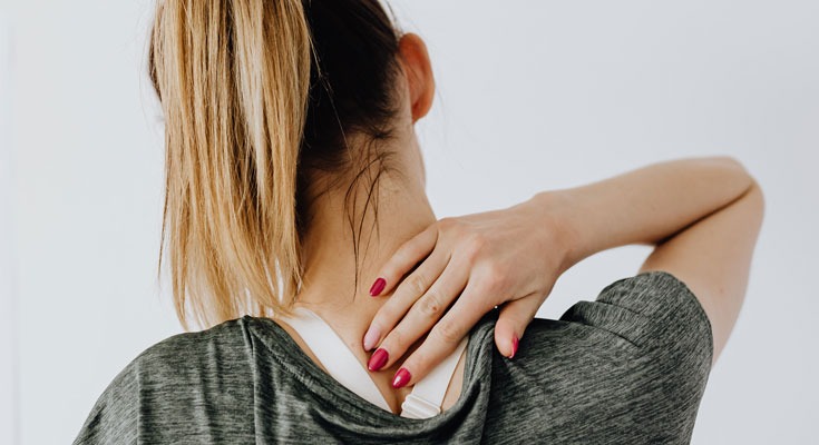 Foods You Should Have & Avoid In Cervical Pain